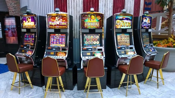 alucard deposit screen showing DANA, OVO, GoPay payment options